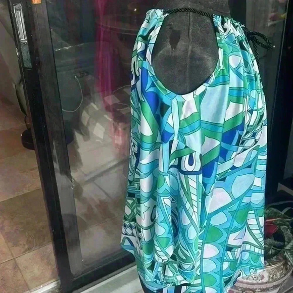 Chico’s colorful blouse in size 0 ( small) - Picture 3 of 5